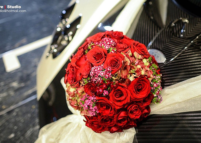 Siêu xe Zonda Cinque sử dụng khối động cơ V12 dung tích 7.3 lít với công suất 678 mã lực và mô-men xoắn cực đại 780 Nm tại 4.000 vòng/phút.