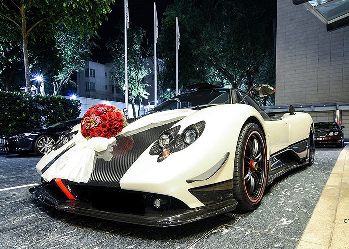 Sở hữu kiểu dáng nổi bật và độc đáo, Pagani Zonda Cinque được đánh giá là một trong những kiệt tác có một không hai trong làng siêu xe thế giới 