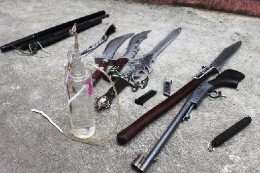 ma túy, quán cà phê, kiếm, dao, traiệt phá