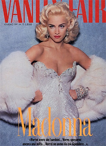 Dù đã ở tuổi ngoài ngũ tuần nhưng Madonna vẫn tự tin hóa thân thành nàng Marilyn Monroe trong MV mới nhất Gimme All Your Luvin.