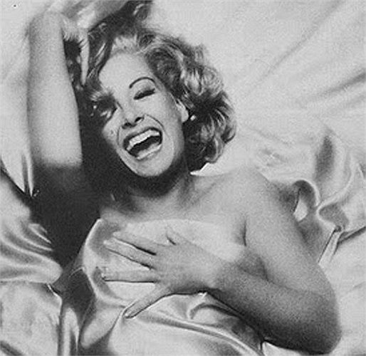 Nữ diễn viên người Mỹ Catherine Hicks. 