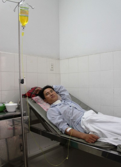 TP.HCM, Bình Tân, trường tiểu học Tân Tạo A, phụ huynh, học sinh, cắt cổ