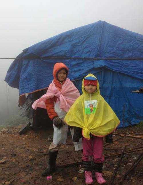 'Phượt nhí' 5 tuổi chinh phục đỉnh Fansipan