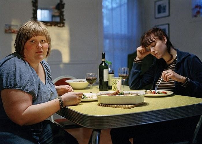 Để hoàn thành được bộ ảnh được cho là hiếm, chị Davis đã phải sử dụng một sợi cáp dài 6 mét có tích hợp nút điều chỉnh, kết nối với máy ảnh.