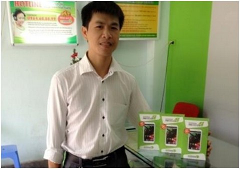 Revo HD4 - smartphone lõi tứ, màn hình HD rẻ nhất VN