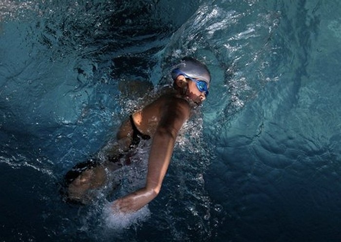 Cảm giác thật thoái mái và thư giãn khi bơi lội, Hongyan cho biết.