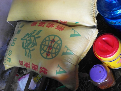 Rùng mình cơ sở sản xuất giá đỗ bằng hóa chất