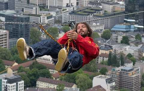 đi dây trên không