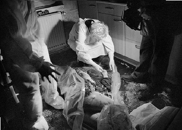 Các chuyên gia làm việc tận tâm với 1 công việc mà không phải ai cũng dám làm.