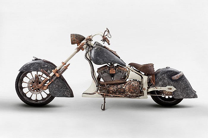 Xe sử dụng hộp số 6 cấp cùng động cơ v-twin dung tích 1801 cm3 cho công suất 125 mã lực.