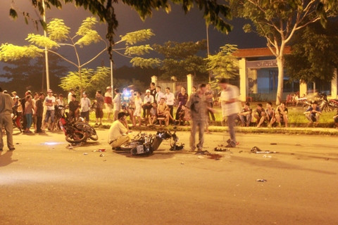 TP.HCM, xe máy đối đầu, trong đêm, Vĩnh Lộc, thương vong