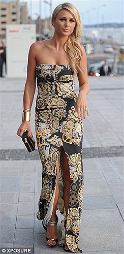 Alex Gerrard trông rất tinh tế.