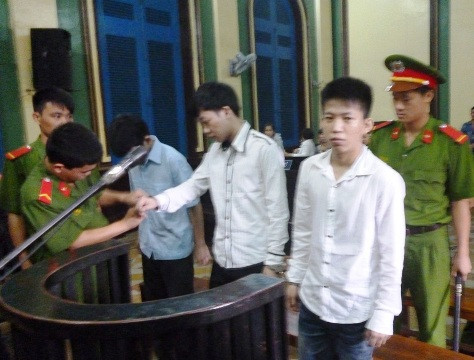 TP.HCM, toà án, xét xử, giết người, một chầu nhậu, bạn học, trường Cao Đẳng Nghề Kỹ Thuật Công Nghiệp Quận 9, sinh viên