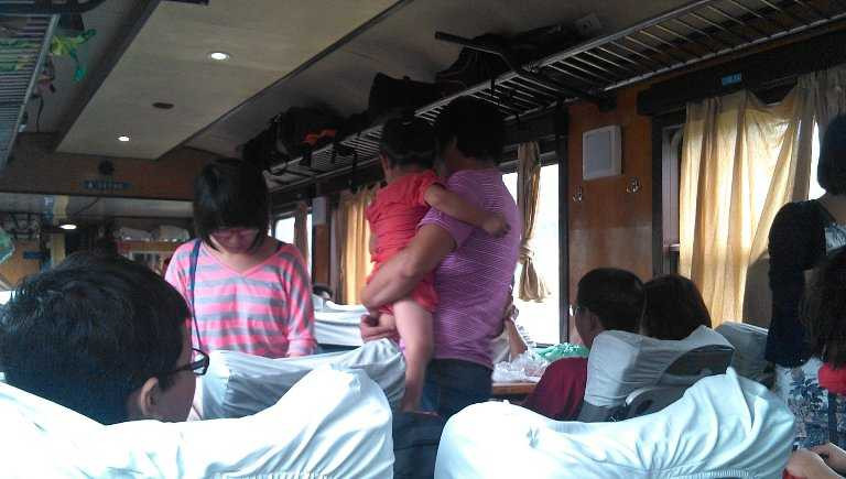 sạt lở đất, yên bái, kẹt tàu, chậm giờ, hà nội - lào cai, ga ngòi hóp