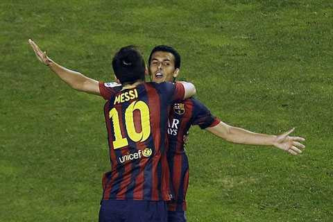 pedro ăn mừng messi