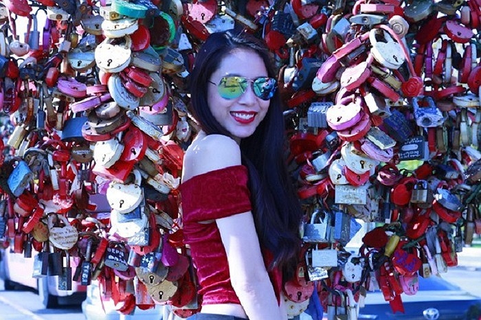 Thủy Tiên khoe nhan sắc ngày càng đằm thắm ở xứ sở bạch dương.