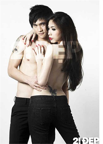 Một thời gian, cặp đôi này còn khiến dư luận đặc biệt chú ý bằng những bức ảnh bán nude tình tứ cùng nhau.