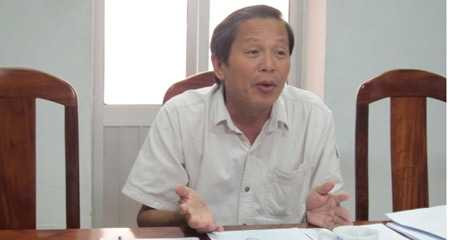 'Sếp công ích' lương khủng nói lời xin lỗi