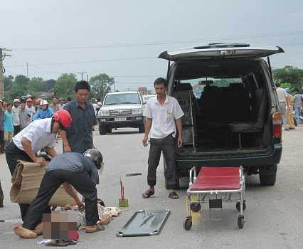 siêu xe, rolls - royce, tử vong, đâm chết người, đại gia phố núi, hương khê, hà tĩnh, gây tai nạn