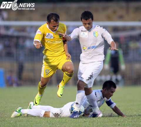 Hà Nội T&T chủ hòa ngay từ đầu trận đấu (Ảnh: Hà Thành)