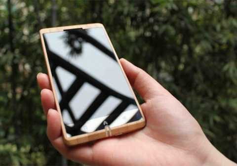 Smartphone bằng tre 