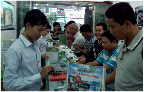 Smartphone lõi tứ, màn hình Full HD gây sốt toàn quốc