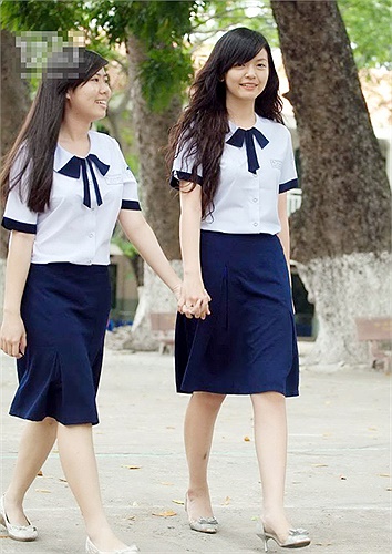 Đồng phục dễ thương của nữ sinh trường THPT Lê Quý Đôn, TP.HCM.