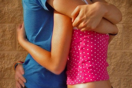 Học sinh yêu sớm