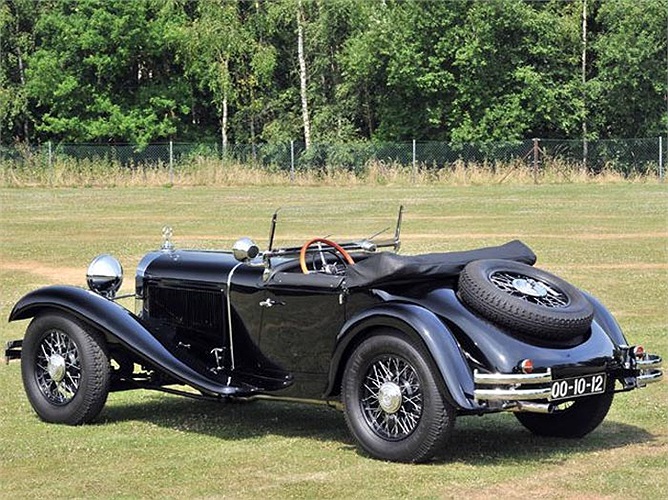 Những chiếc xe đồ cổ này được phục chế gần như mới 