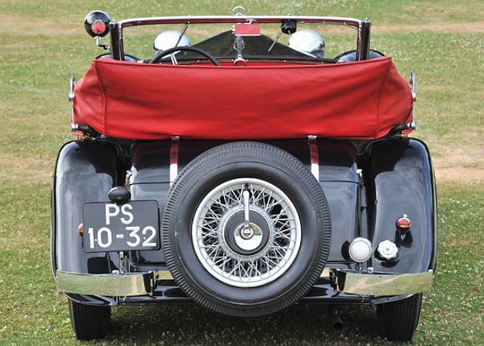 Nhiều mẫu xe cổ vừa phá kỷ lục về giá trong thời gian qua.