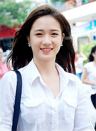 Tuy khá vui mừng với kết quả đạt được nhưng bản thân Trâm Anh vẫn còn đôi chút lo lắng về điểm chuẩn vào trường Học viện Báo chí Tuyên truyền năm nay