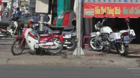 bo chot, hinh anh khong dep.