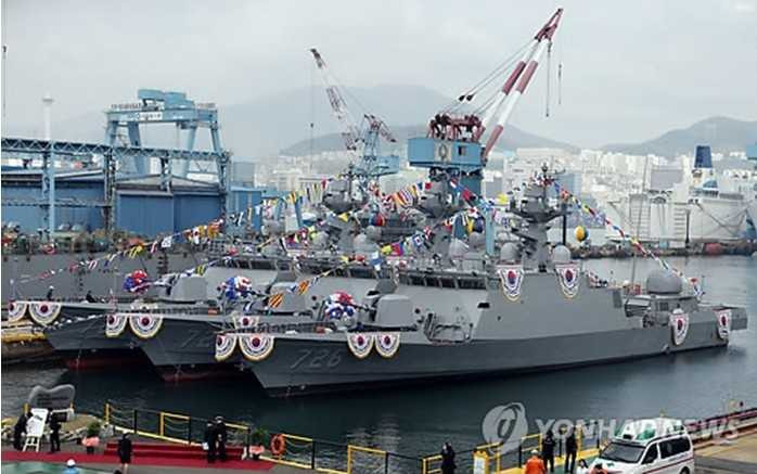 Sức mạnh ghê gớm của tàu tên lửa cao tốc Hàn Quốc