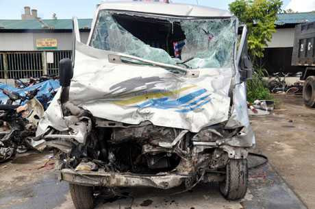 Tai nạn 20 người nhập viện: Khởi tố, tạm giam tài xế