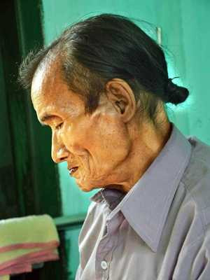 Tận thấy nhà trên cây, bẫy thú của 'người rừng'