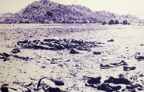 thảm sát ba chúc