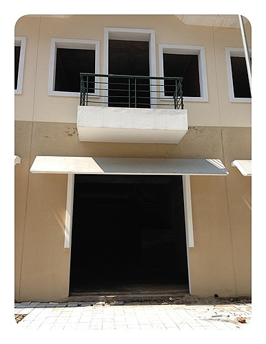 Các dãy nhà phố chợ được quảng cáo có quy hoạch đồng bộ có chức năng vừa kinh doanh kết hợp với sinh hoạt.