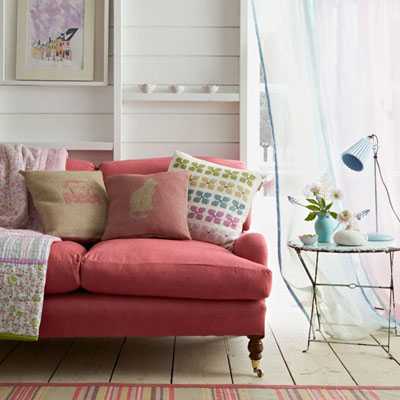 Thay áo cho sofa đón nắng hè rực rỡ