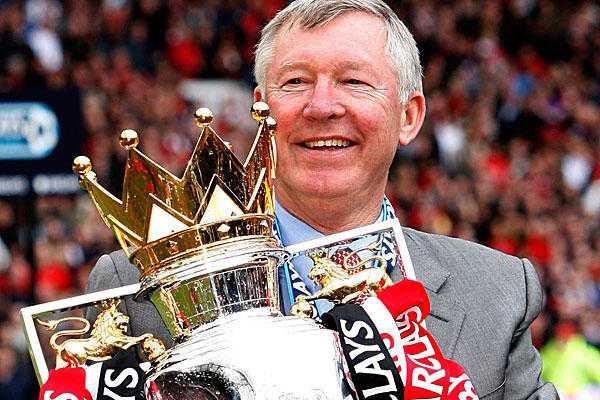 Sir Alex Ferguson được vinh danh ở Manchester
