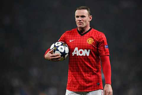 rooney ôm bóng