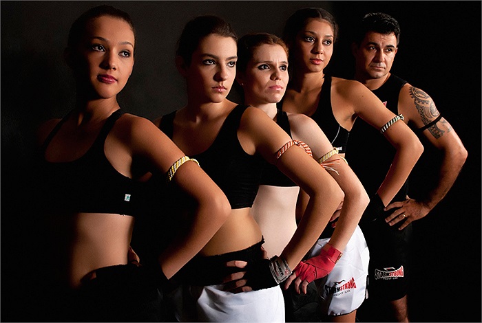 Ông Will Elliot, Giám đốc Tiger Muay Thái – một lò võ danh tiếng ở Phuket cho biết: 'Có rất nhiều du khách đã đi cả nửa vòng trái đất chỉ để đến lò của ông tham gia tập luyện. Mỗi ngày, lò Tiger Muay Thái đón hàng trăm lượt khách tới đăng ký với giá 