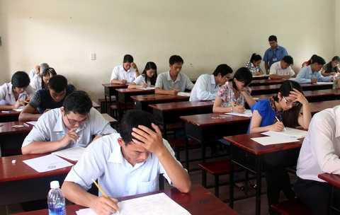 Thí sinh 69 tuổi đi thi cao học