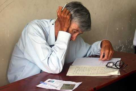 Thí sinh 69 tuổi đi thi cao học