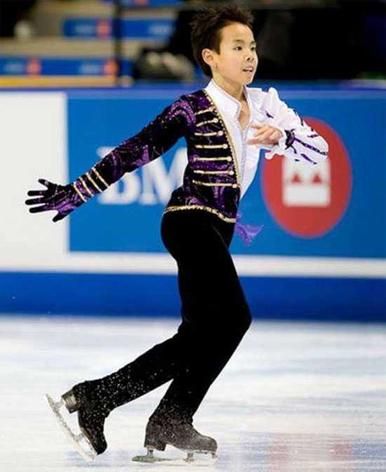 Nam Nguyễn trượt băng nghệ thuật