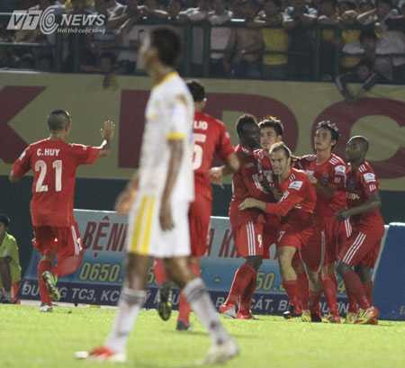 Niềm vui chiến thắng của B.Bình Dương (Ảnh: VSI)