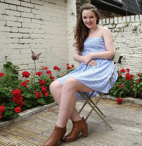 Một ngày không xa Seanie sẽ biến thành một bức tượng