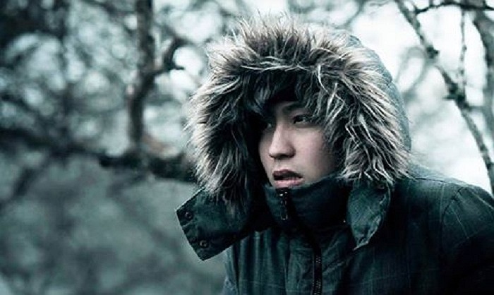 Hotboy Bê Trần thèm cái giá lạnh trong tiết trời nóng nực ở Hà Nội.