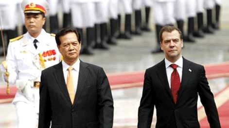 Thủ tướng Nga Medvedev trong chuyến thăm Việt Nam 