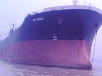 tàu thuyền mắc kẹt