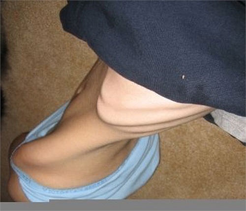 Gầy không thể tả nổi.